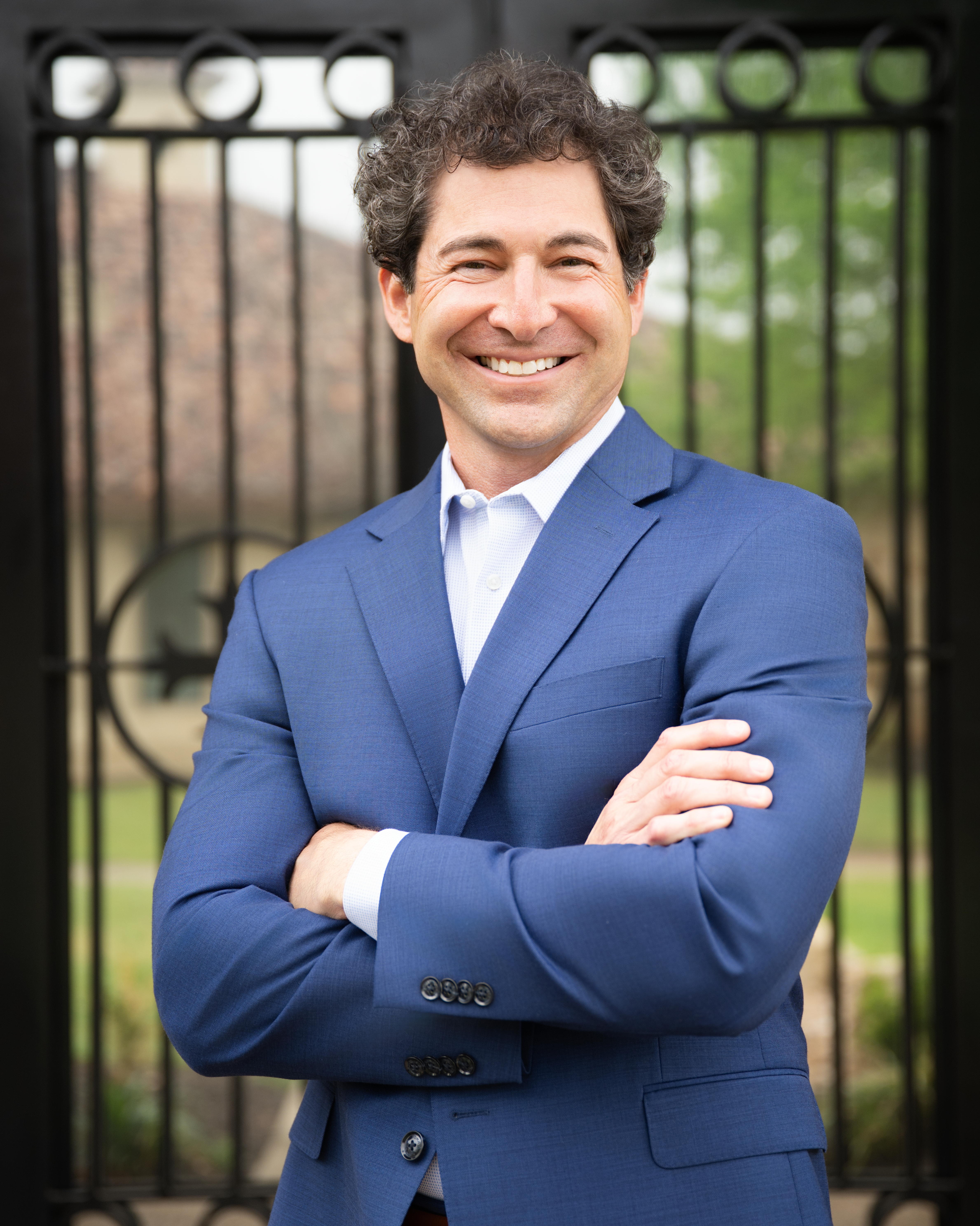 Dr. Martin Molina, MD